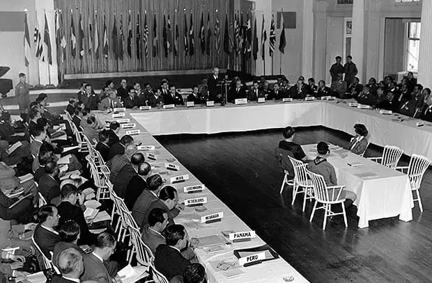 Bretton_Woods_conference.jpg.webp
