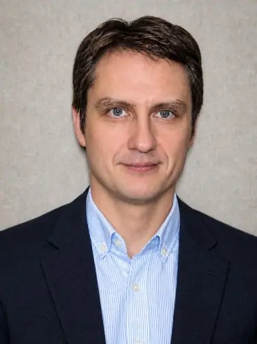 Аналитик Владимир Зернов